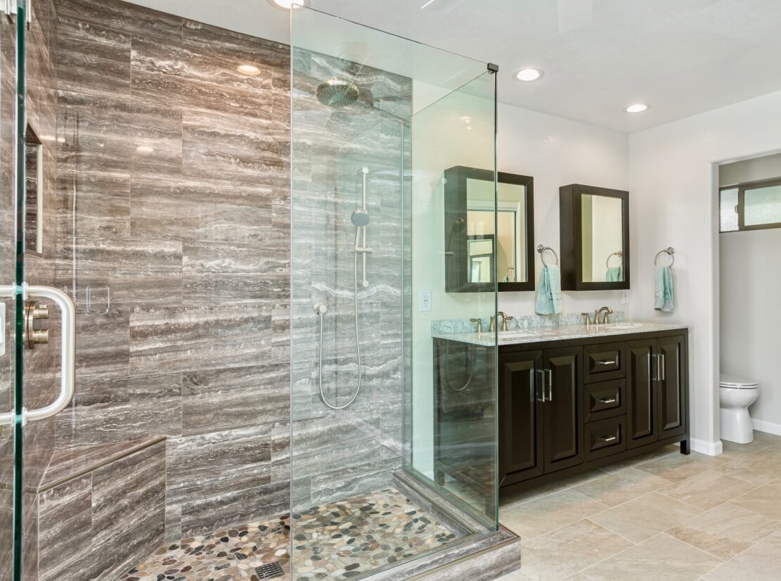 Is A Bathtub Or Shower Better For Resale